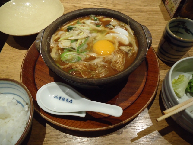 みそ煮込みうどん