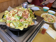 まるはち食堂